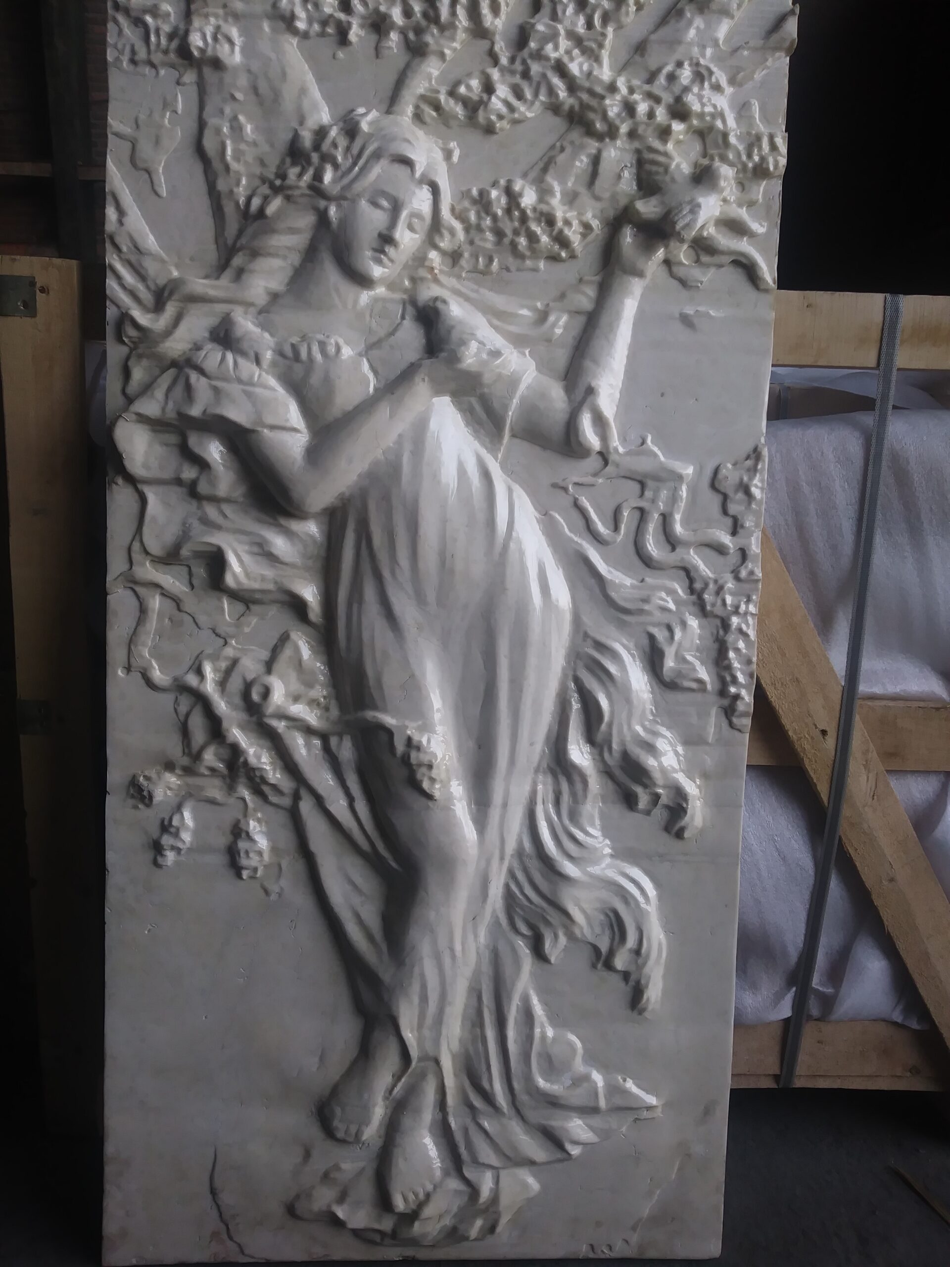 stone panels, decorative stone panels, stone landscape panels, stone floral panels, stone women panels, stone mythical panels, urban decoration, architectural decoration, artistic stone panels, beautiful stone panels